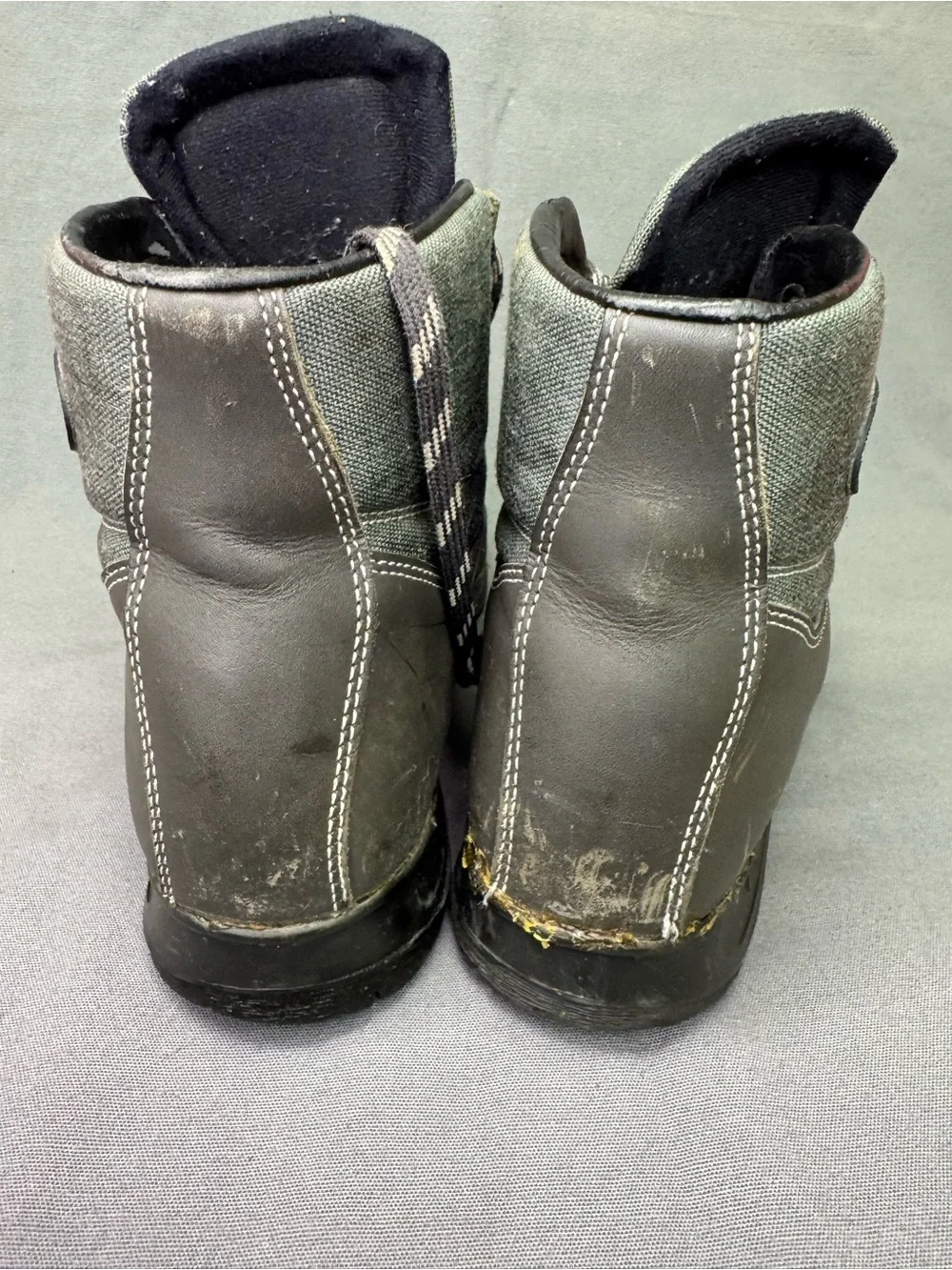Vasque Skywalk Men's Hiking Boots Size 12 Vintage Made in Italy, Gore-Tex